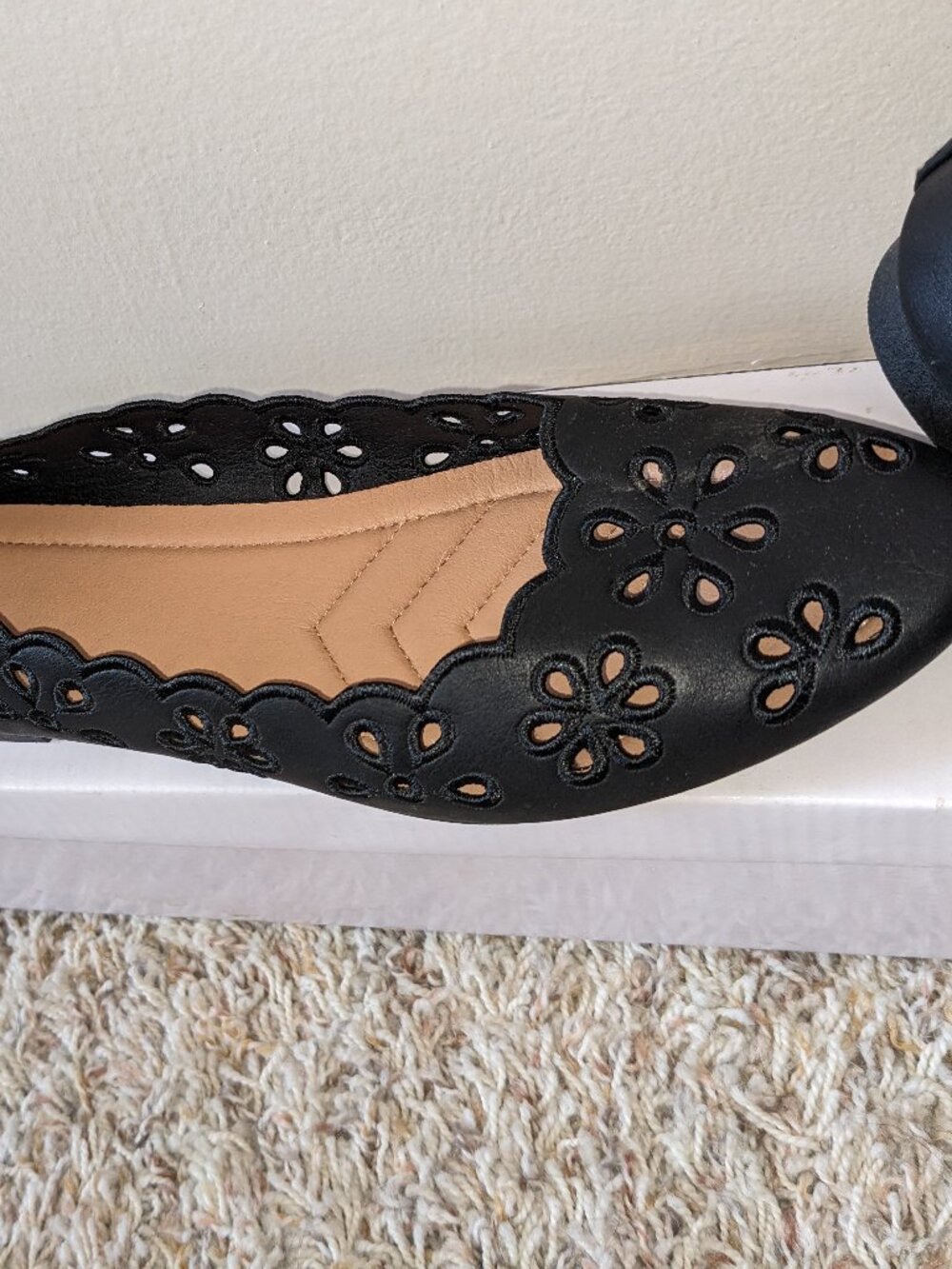 Ballet Flats NWB Sz 6 - Picture 3 of 5